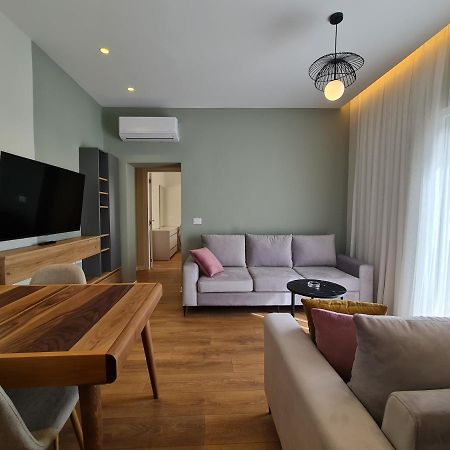 Adore - Modern Apartment Tirana Buitenkant foto