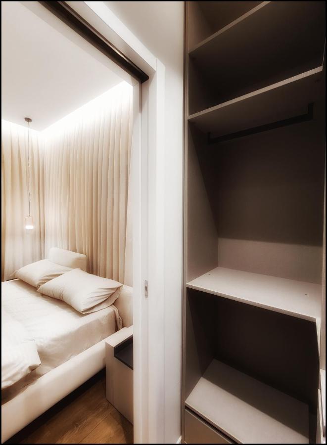 Adore - Modern Apartment Tirana Buitenkant foto