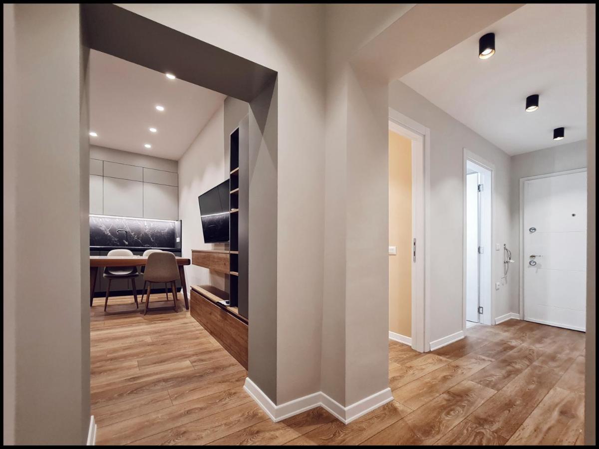 Adore - Modern Apartment Tirana Buitenkant foto